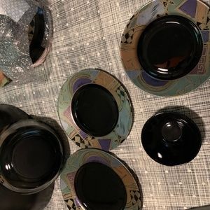 Arcoroc French dinner ware set of 32 plus 4 large bowls